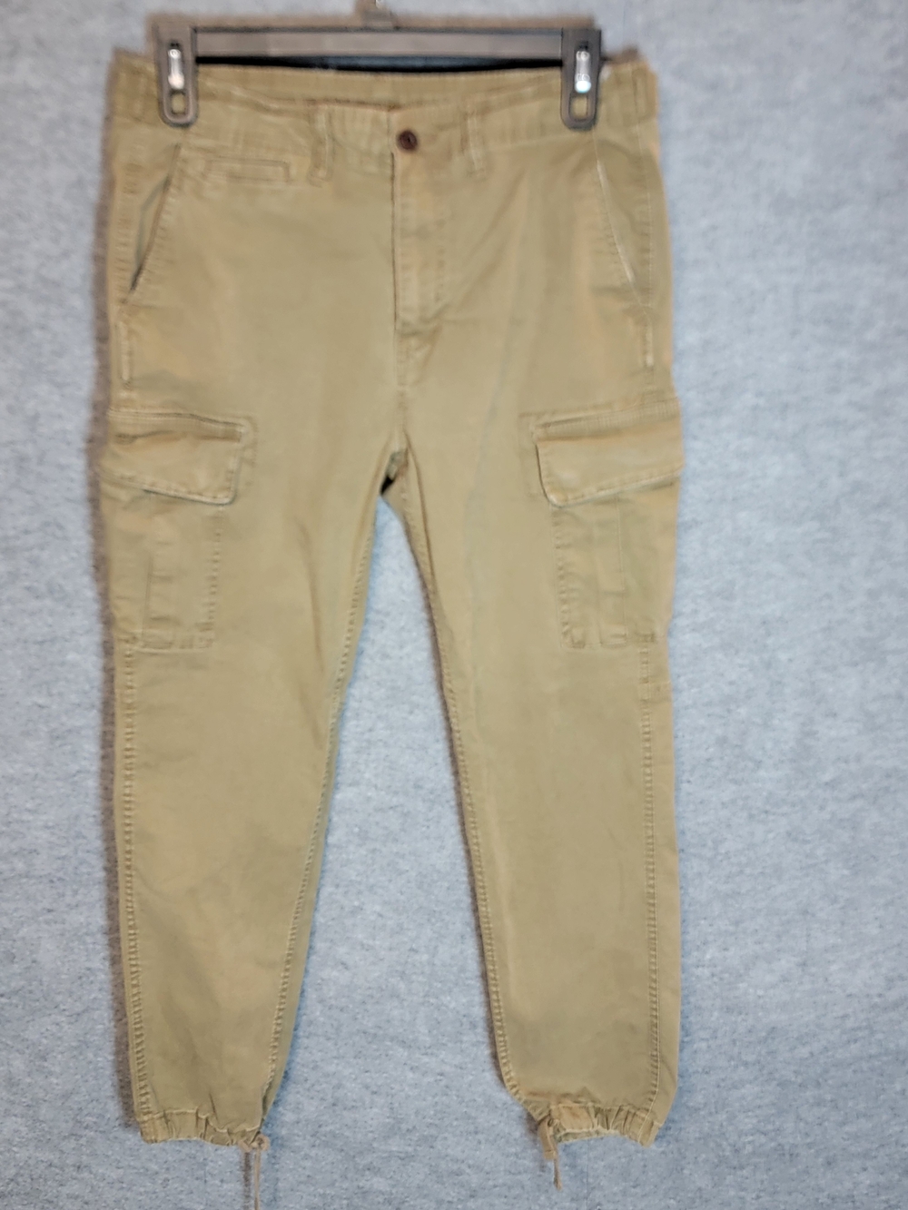American Eagle Outfitters Tan Cargo Jogger Pants